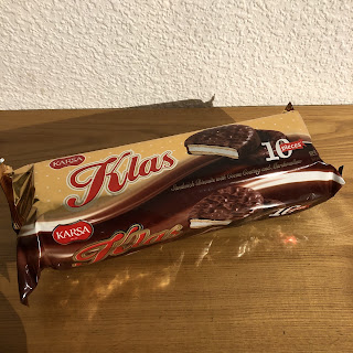 ドイツのトルコスーパーで、カブと日本のお菓子を発見！？