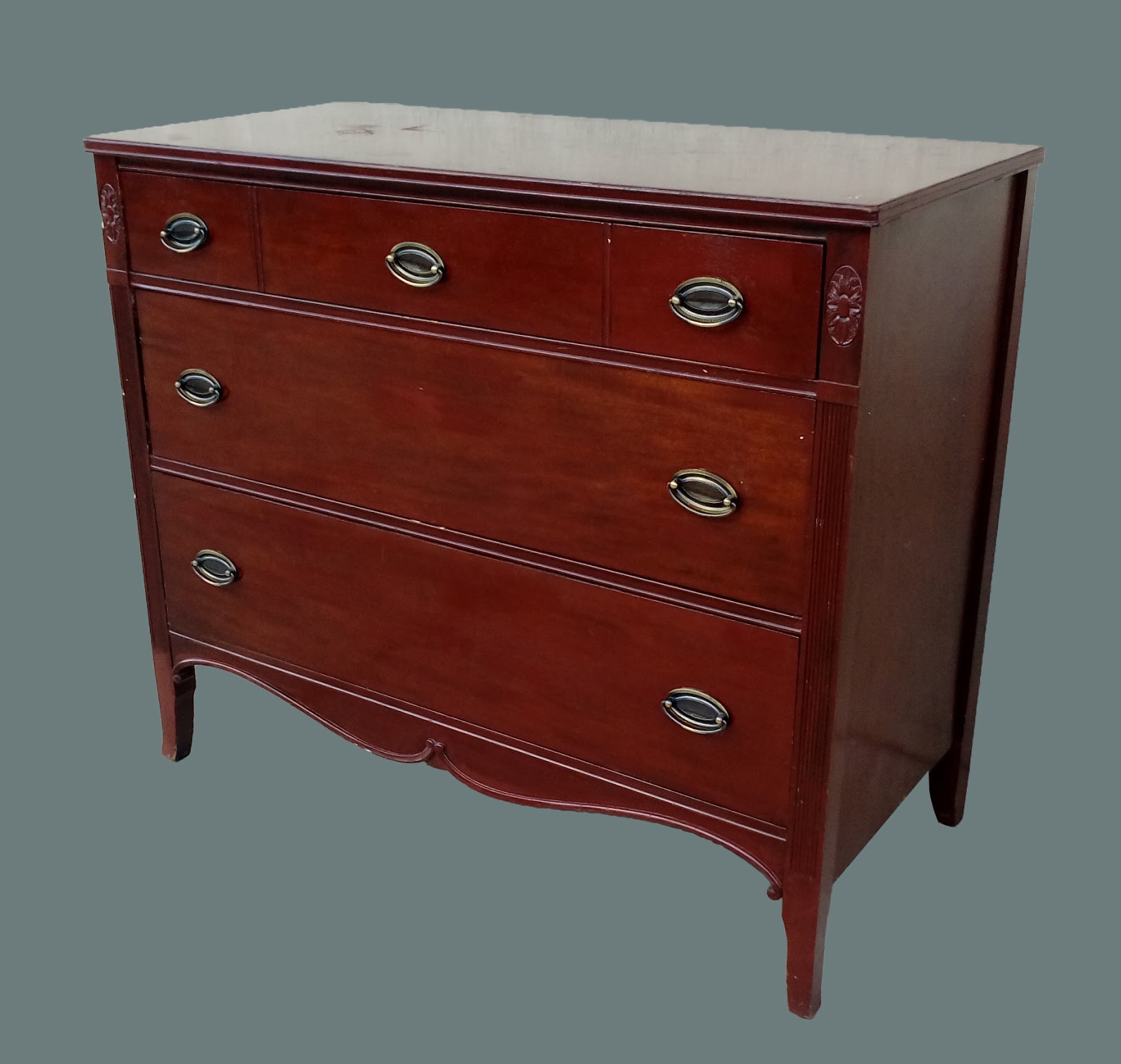 Uhuru Furniture & Collectibles Mahogany Duncan Phyfe Style Bedroom Set