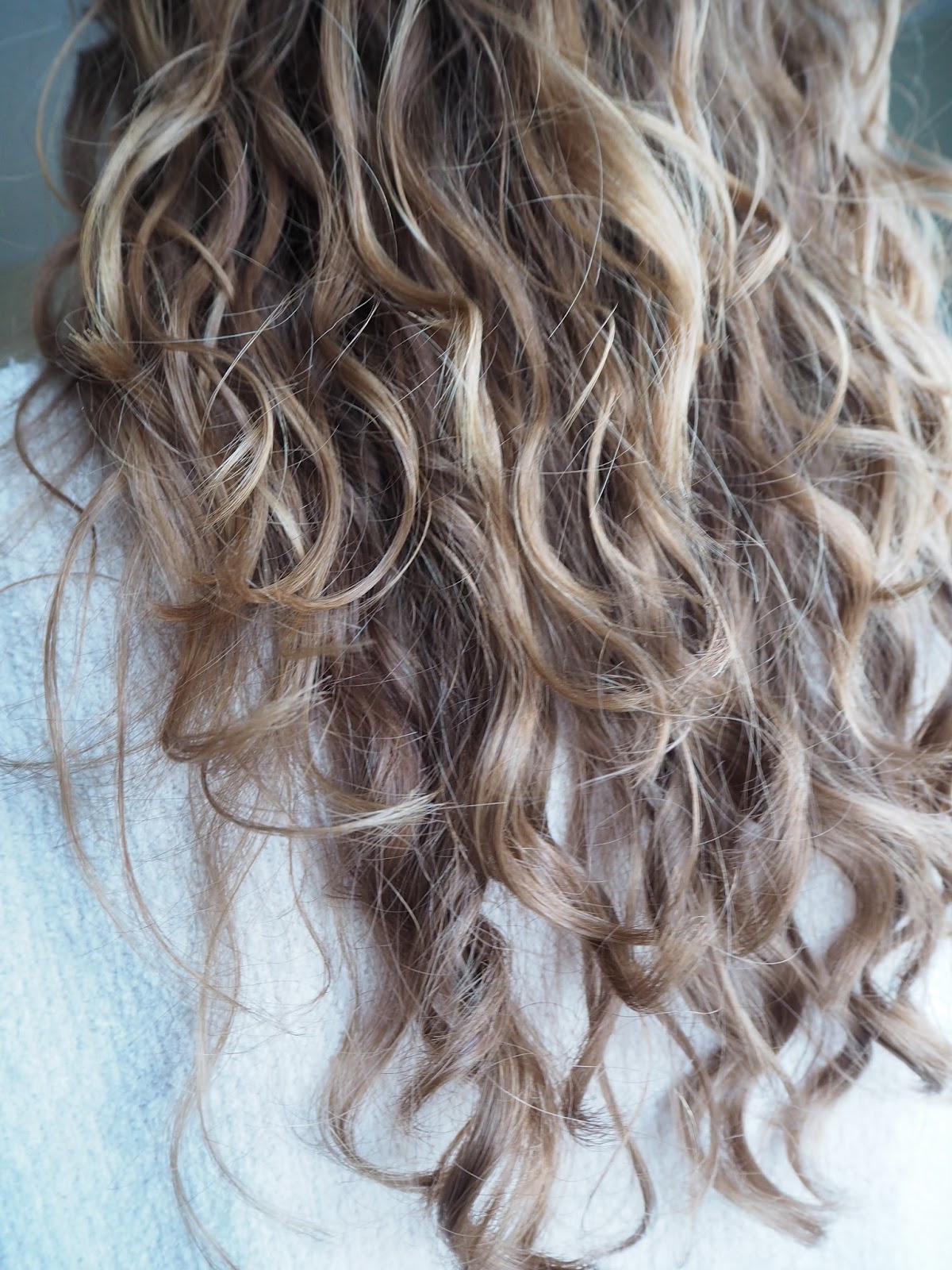 Alissa Evelyn A Close Up Of My Real Curls