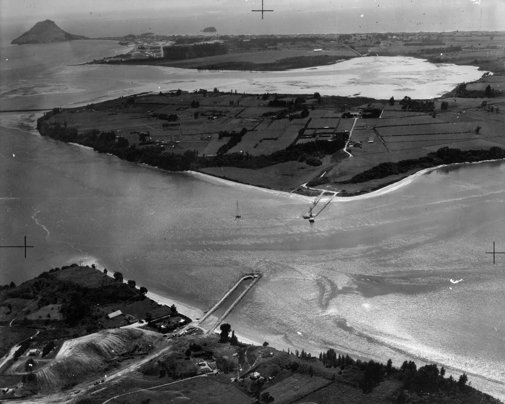 Tauranga Historical Society Bridges of Tauranga Borough, 1950s