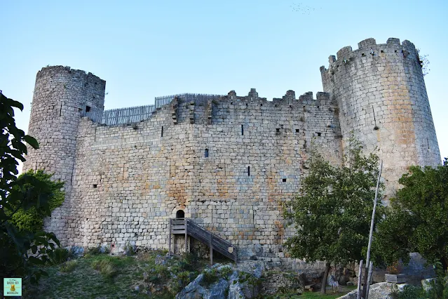 Castillo cátaro de Villerouge-Termenès, Francia