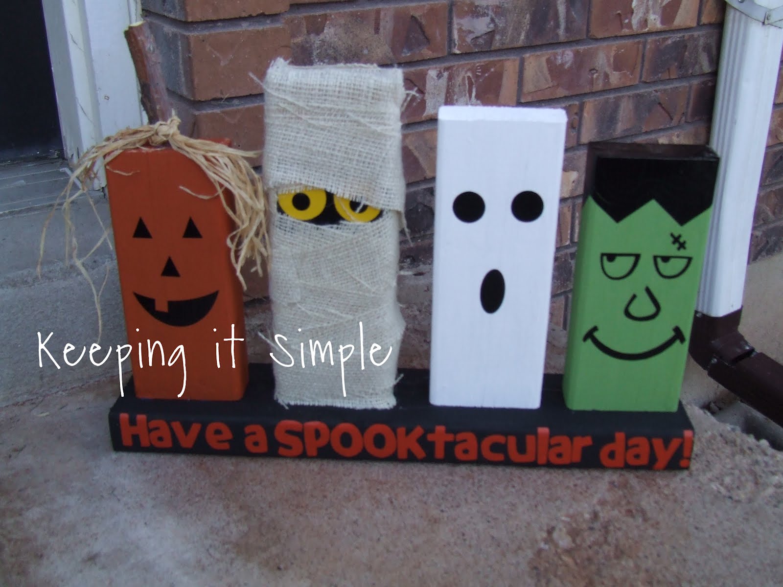 Keeping it Simple: SPOOKtacular 2x4 Halloween characters