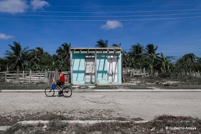 In Puerto de Casilda (Sancti Spíritus, Cuba), by Guillermo Aldaya / PhotoConversa