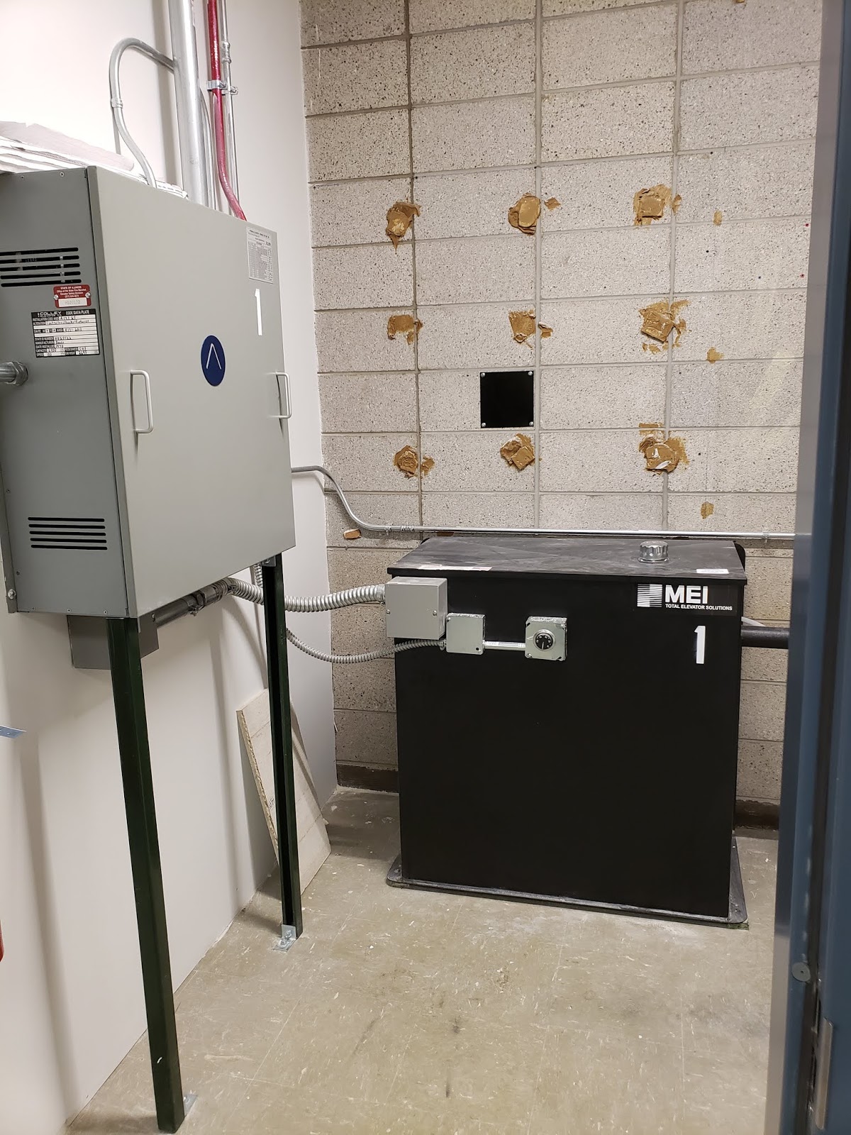 Chicago Elevator Maintenance Colley Elevator Hydraulic elevator