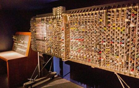 Mundocole: Alan Turing