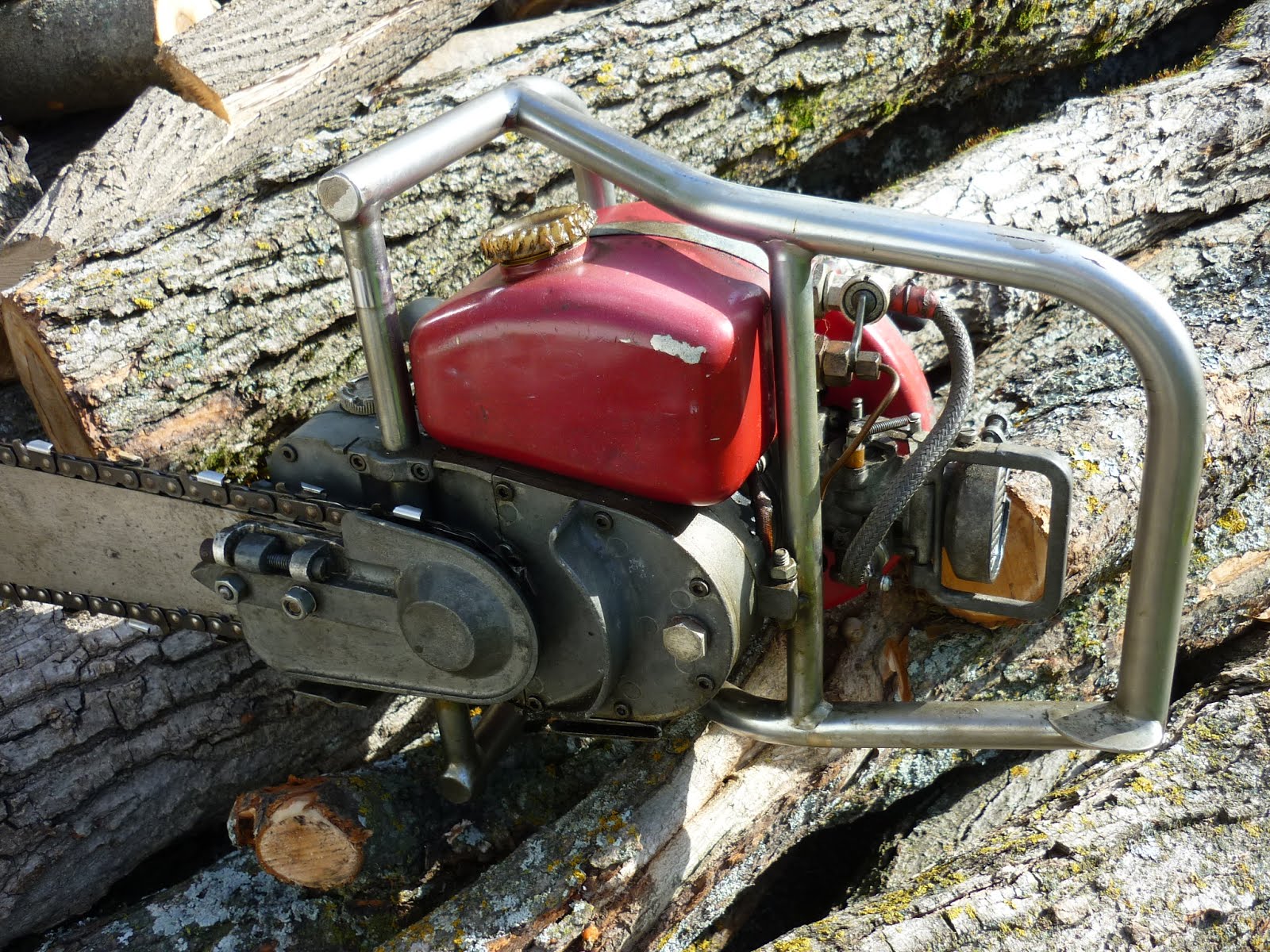 VINTAGE CHAINSAW COLLECTION JONSERED XB.