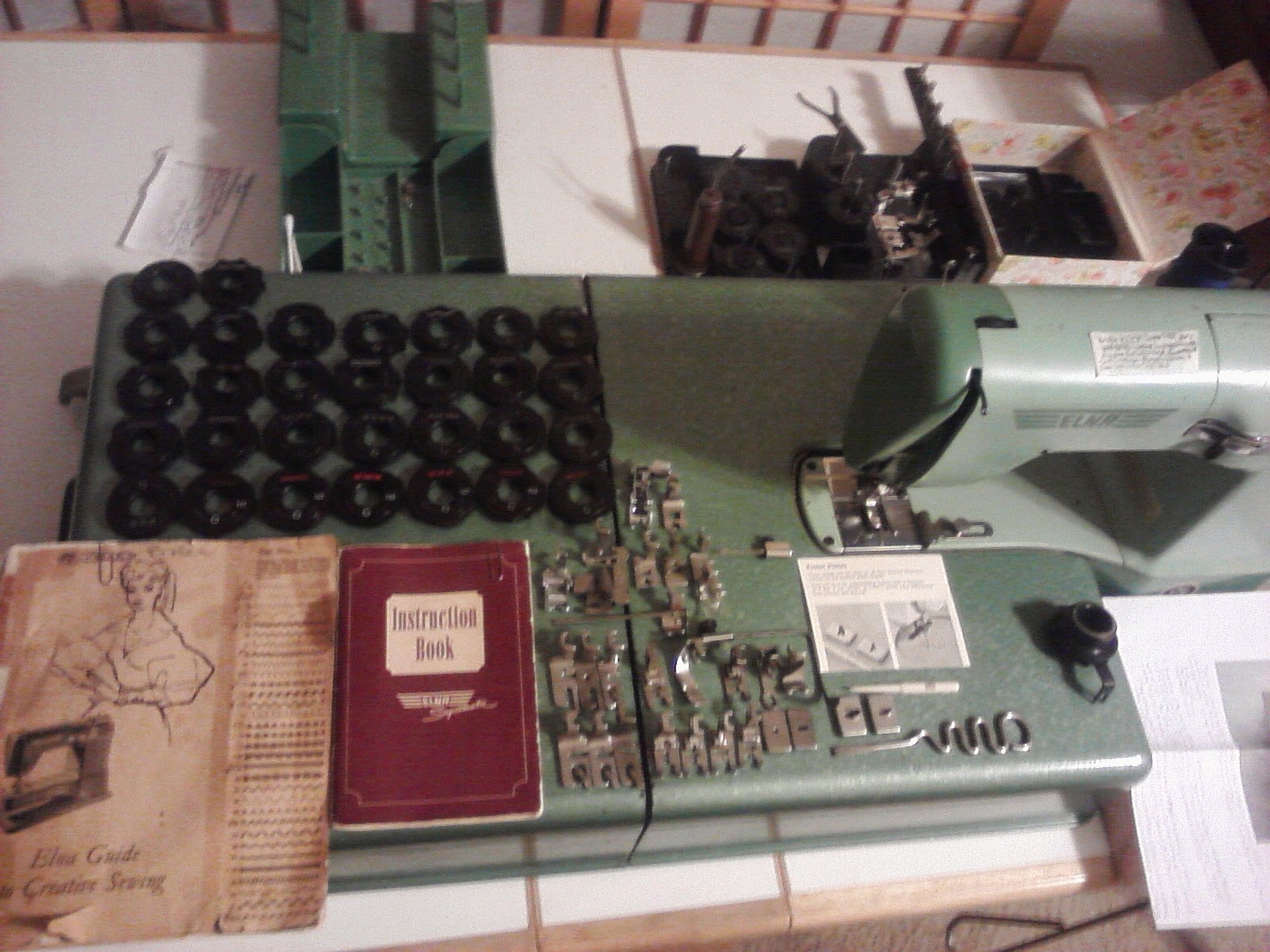 VINTAGE SEWING MACHINES VINTAGE ELNA SUPERMATIC SEWING MACHINE FEET