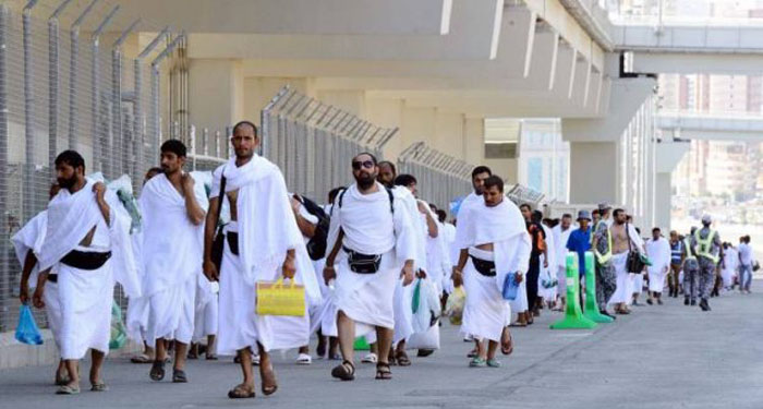 الحجاج المصريون يؤكدون توفير الداخلية كل وسائل الإقامة والتنقل الجيدة لهم الحجاج المصريون يؤكدون توفير الداخلية كل وسائل الإقامة والتنقل الجيدة لهم