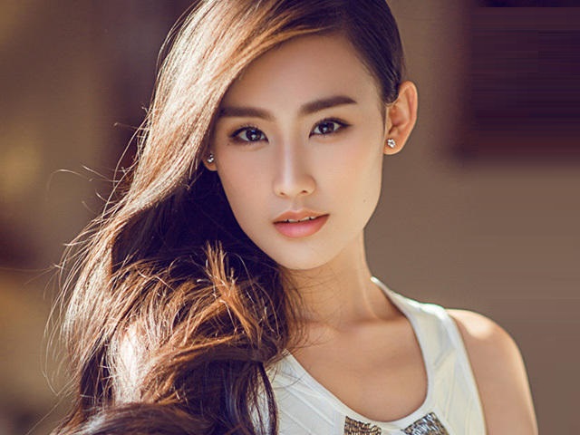 Who is the most beautiful 2017 Beijing Film school beauty North shadow goddess Wang Wanzhong 盘点北影最美女神, 谁是2017北影最美校花_“北影女神”王婉中 http://ssw5.blogspot.com.au/2017/11/Whoisthemostbeautiful2017BeijingFilmschoolbeautyGoddessofsuperscholarLiYiyi.html#.Wfuxp_mCzIX