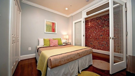 7 Ide Brilian Desain Kamar Tidur Sempit Tanpa Jendela