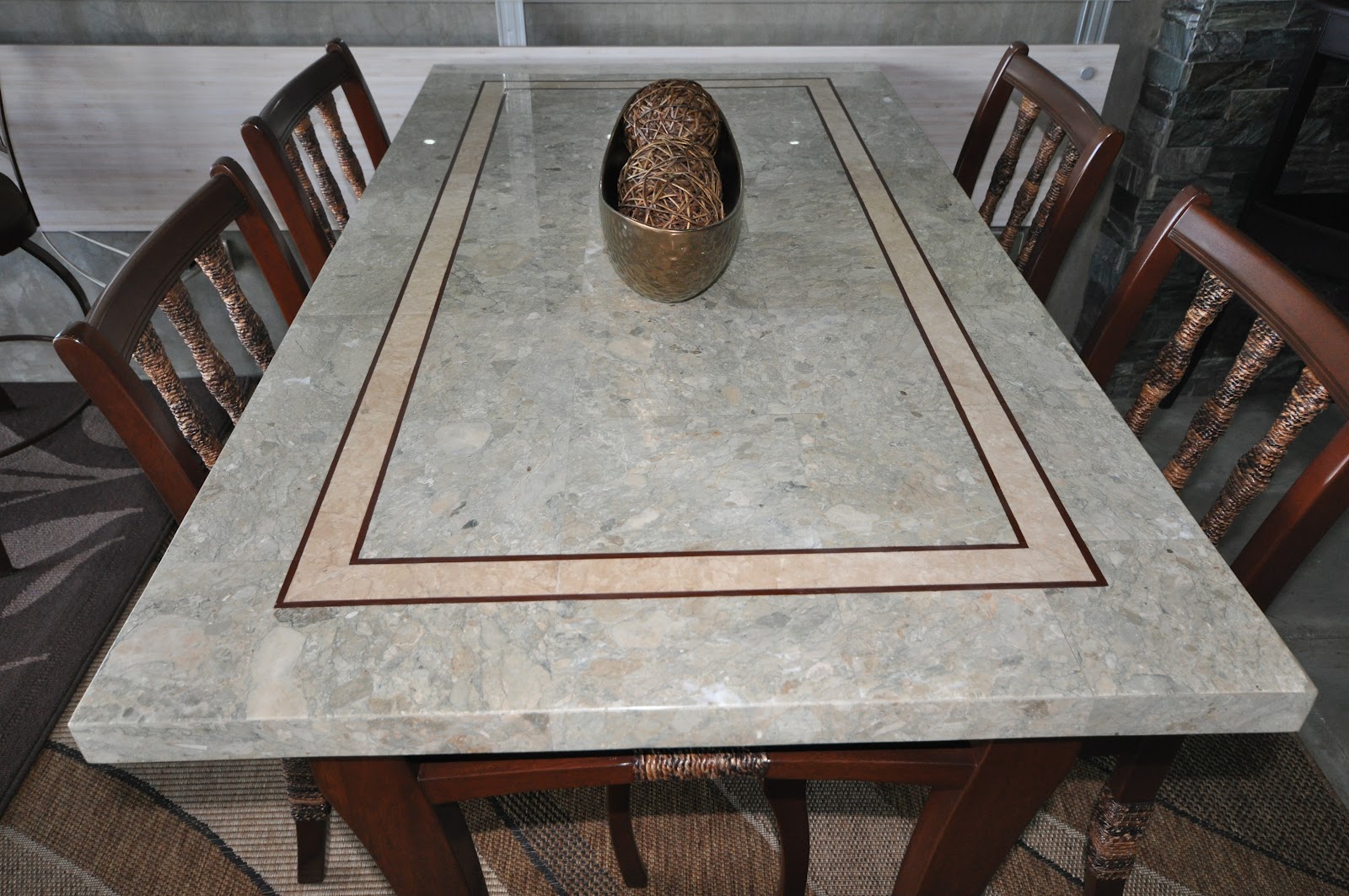 стол из искусственного камня своими руками