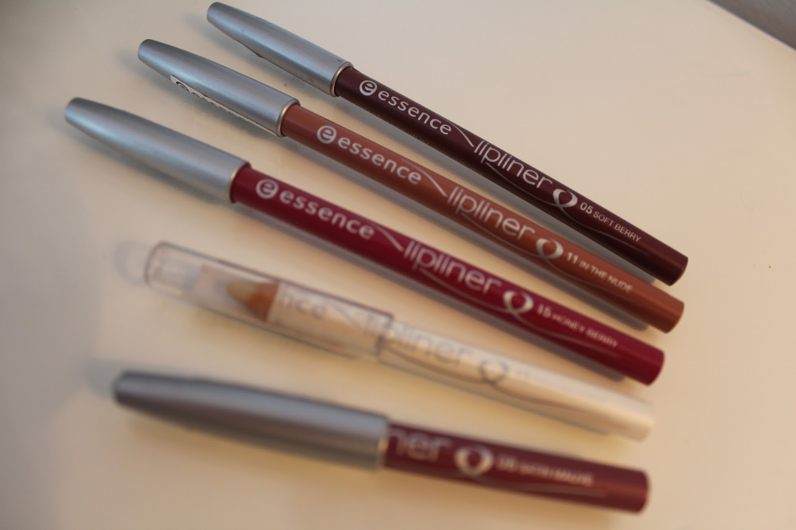 Top 4 Essence Lip Liners LeaMai Carter
