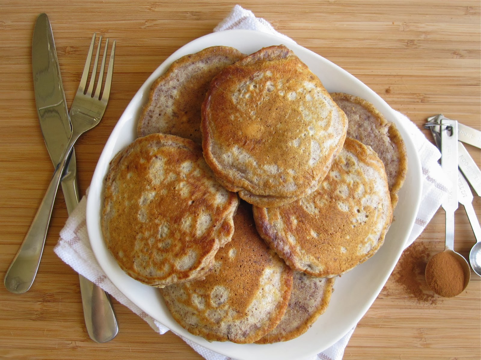 Cinnamon & Brown Sugar Pancakes - The Lindsay Ann