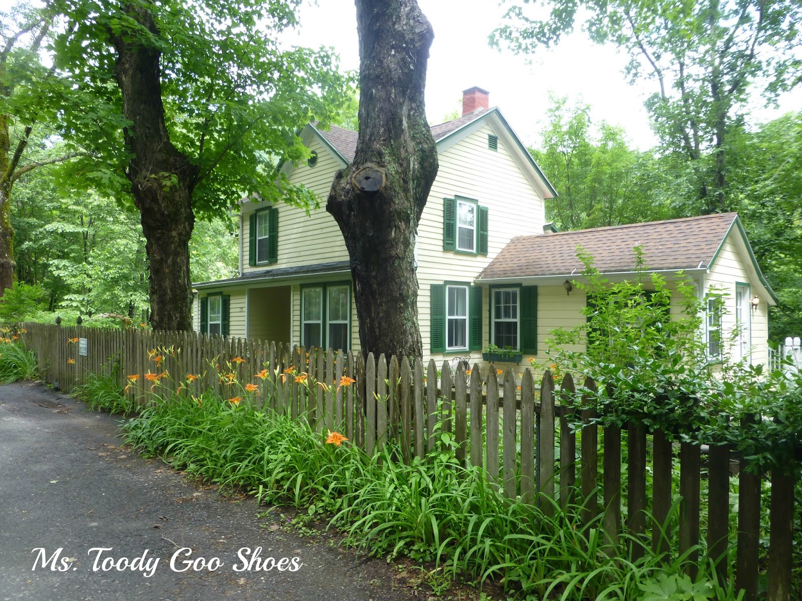Ms. Toody Goo Shoes Woodstock, NY and The Catskill Mountains A Tour