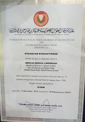 Maahad Al Iman berdaftar di bawah Majlis Agama Kedah dan Hal Ehwal Sekolah Agama Kedah (HESA)