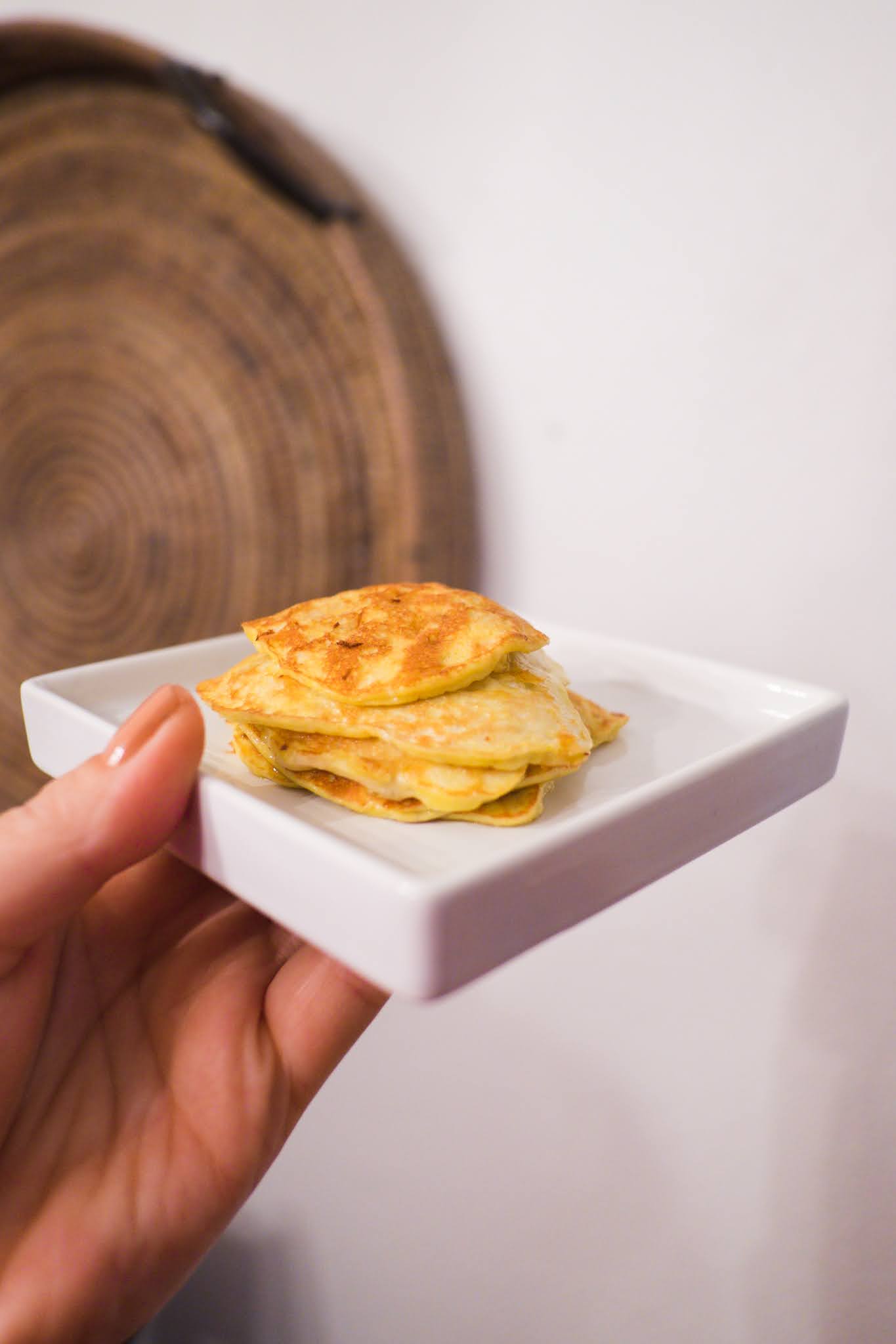Domestic Fashionista Two Ingredient Banana Egg Pancakes