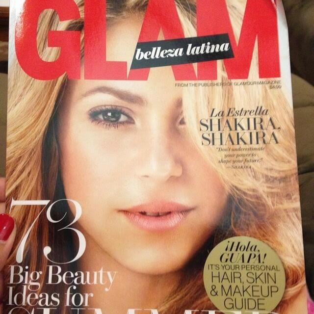 Las Caderas Tabasco Shakira En La Revista Glam Belleza Latina