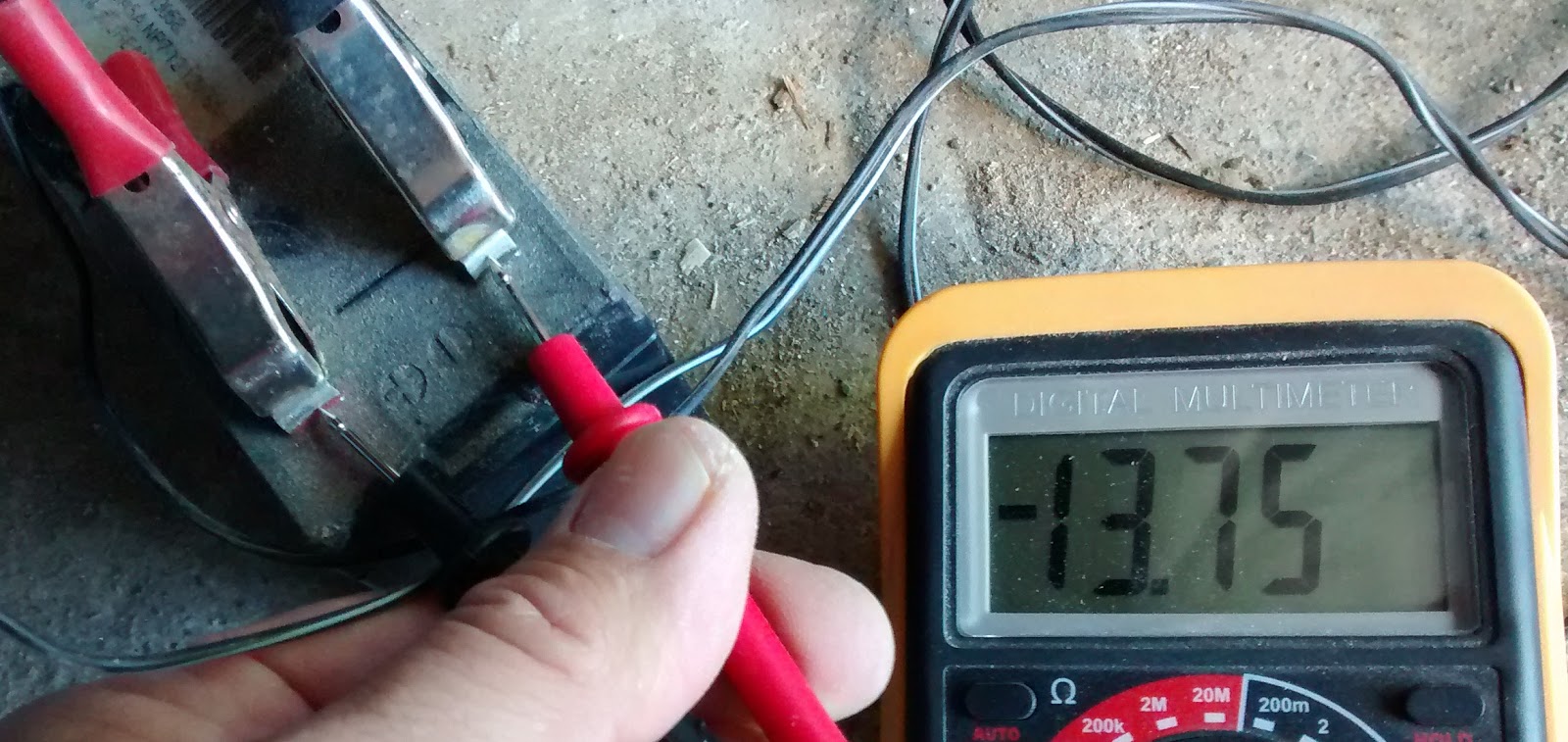 Grinchou Blog Tester Une Batterie Acide D Onduleur