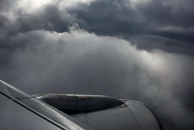 Wolken Wetter düster Sturm Turbine Tipps gegen Flugangst gefährlich