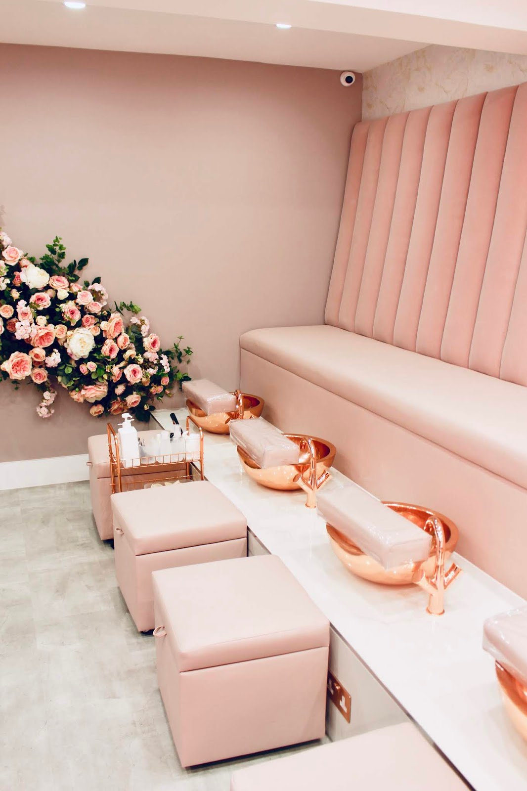 The Most Instagrammable Nail Salon We Nail'd It Review Áine Tagon
