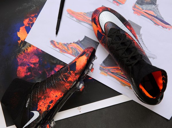TechFootball 21: NIKE MERCURIAL CR7 LAVA