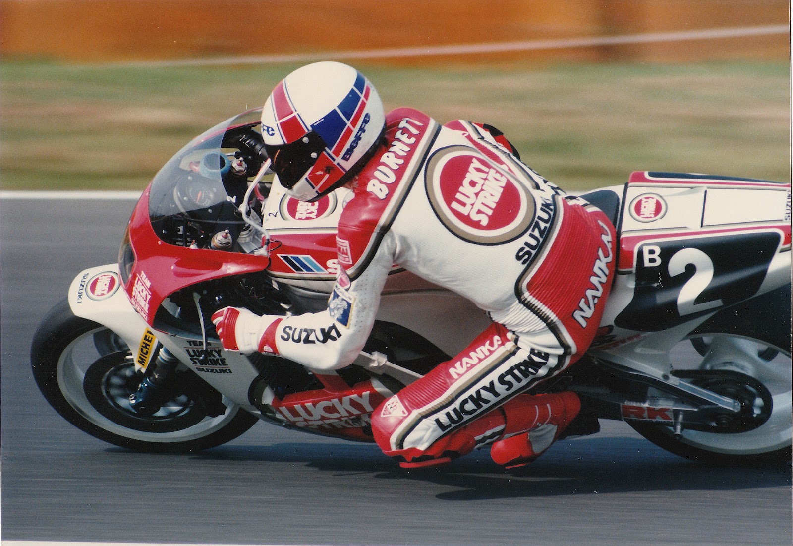 お値下げしました！1979鈴鹿8時間耐久レースパンフレットと記念ループタイ 鈴鹿8耐・40回目の夏。オートバイ耐久の祭典が守り通した伝統と歴史を