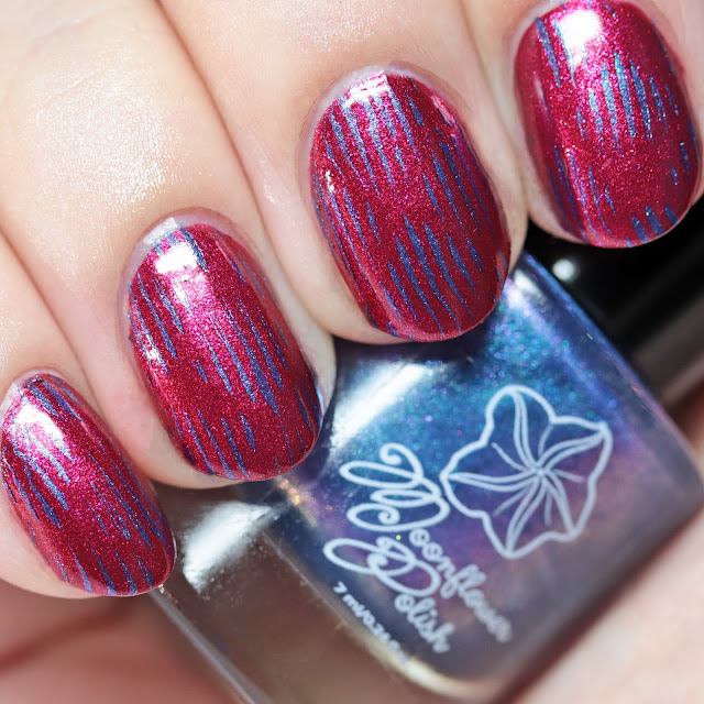 Moonflower Polish Autumn Moon stamped over Candy Apple using Über Chic 22-03 plate