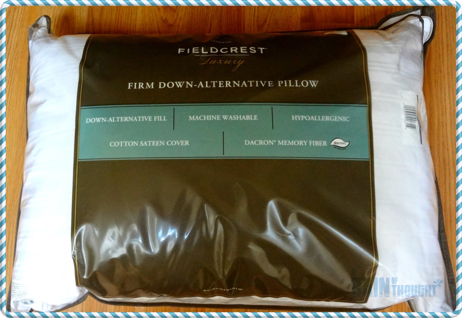 HolidayGiftGuide Fieldcrest Luxury pillows with DACRON® Memory Fiber