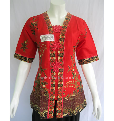 batik pekalongan dengan motif batiknya yang indah batik pekalongan dengan motif batiknya yang indah
