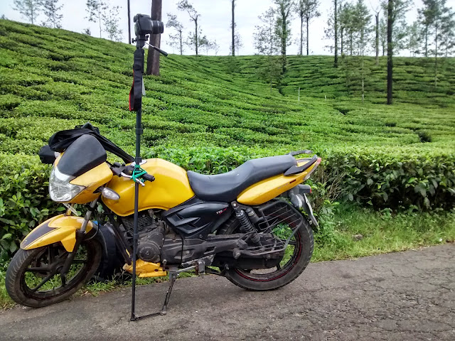 Monopod tied to bike for better stability