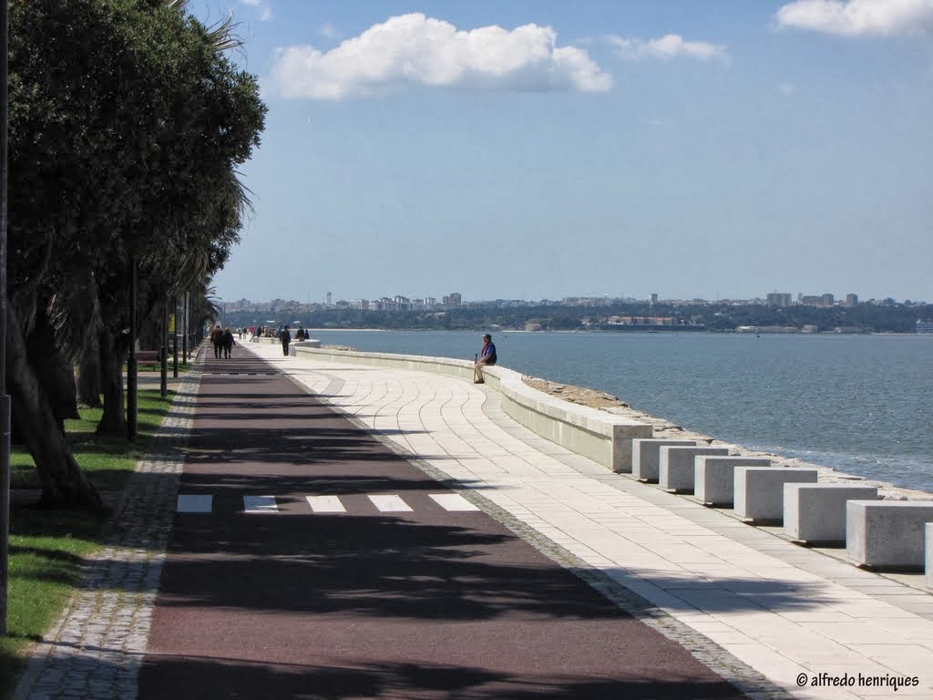Avenida da Praia no Barreiro reabre em Fevereiro