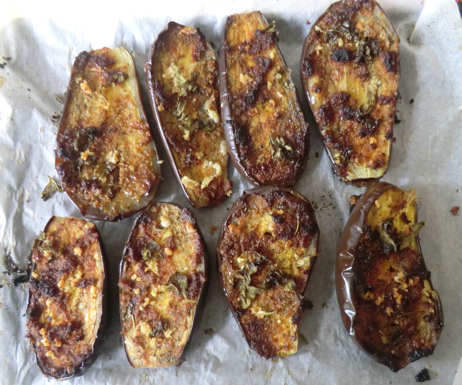 Ma petite cuisine gourmande sans gluten ni lactose Aubergines au four, aux tomates séchées et