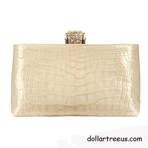 Newsforbrand Chanel 2017 Resort Handbags Beige Yellow And Other Bright Colors Light Up The Whole Series In Addition There Are A Variety Of Handsome New Boy Chanel Handbags To Choose From