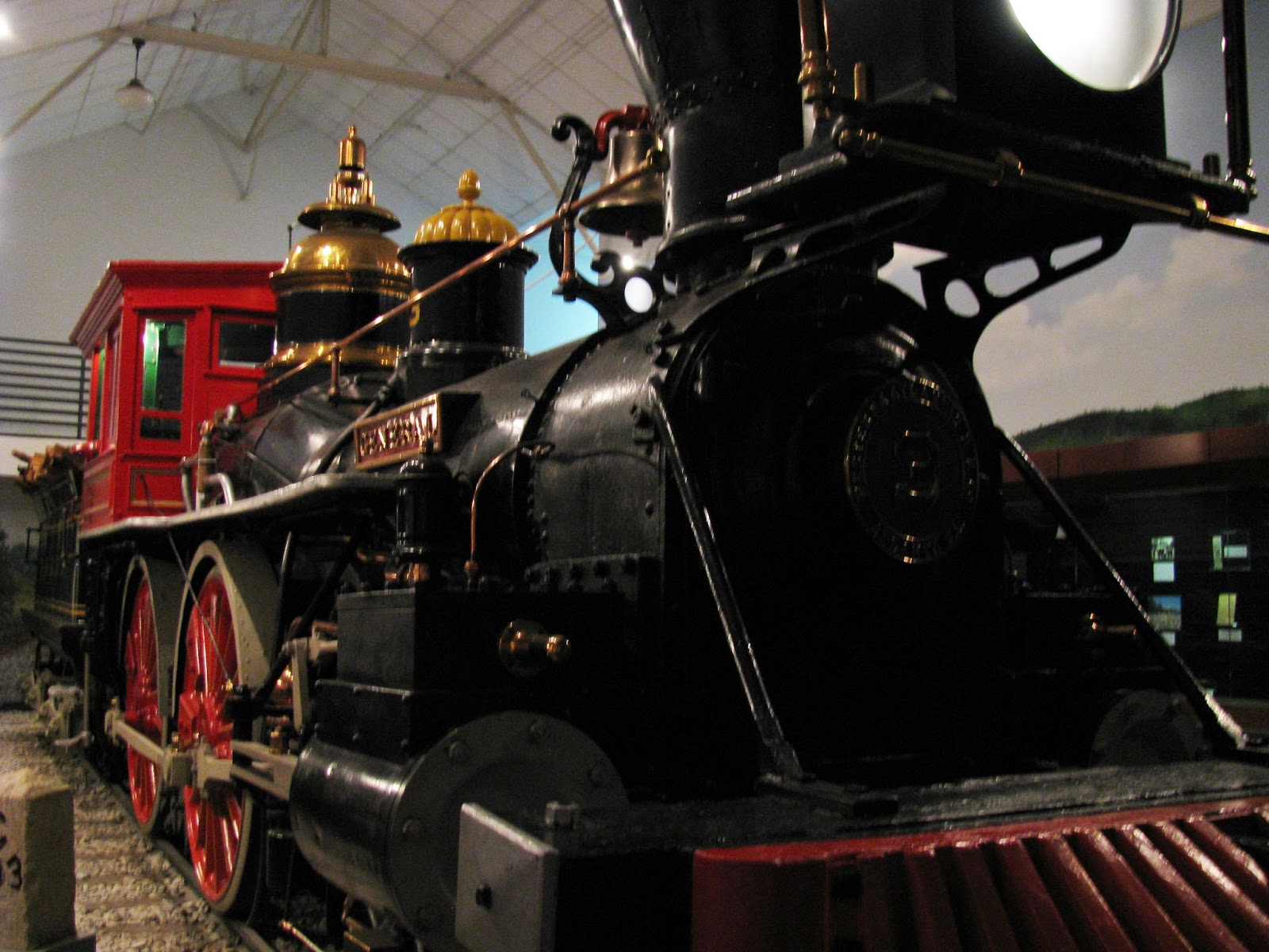 WHAT DOES GENERAL MEAN IN TRAIN visual data 6