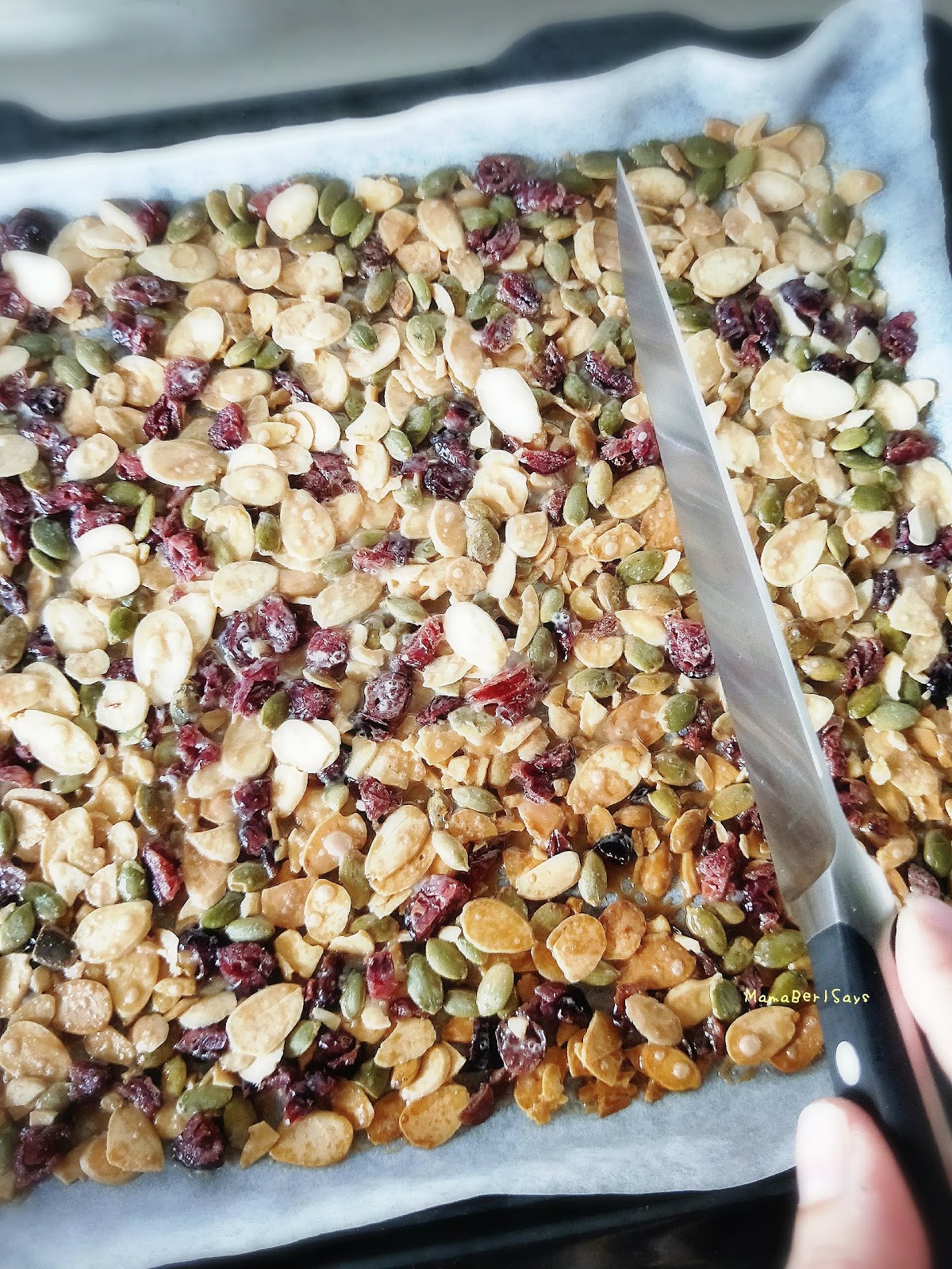 Recipe • Florentine Mixed Nuts Crisps