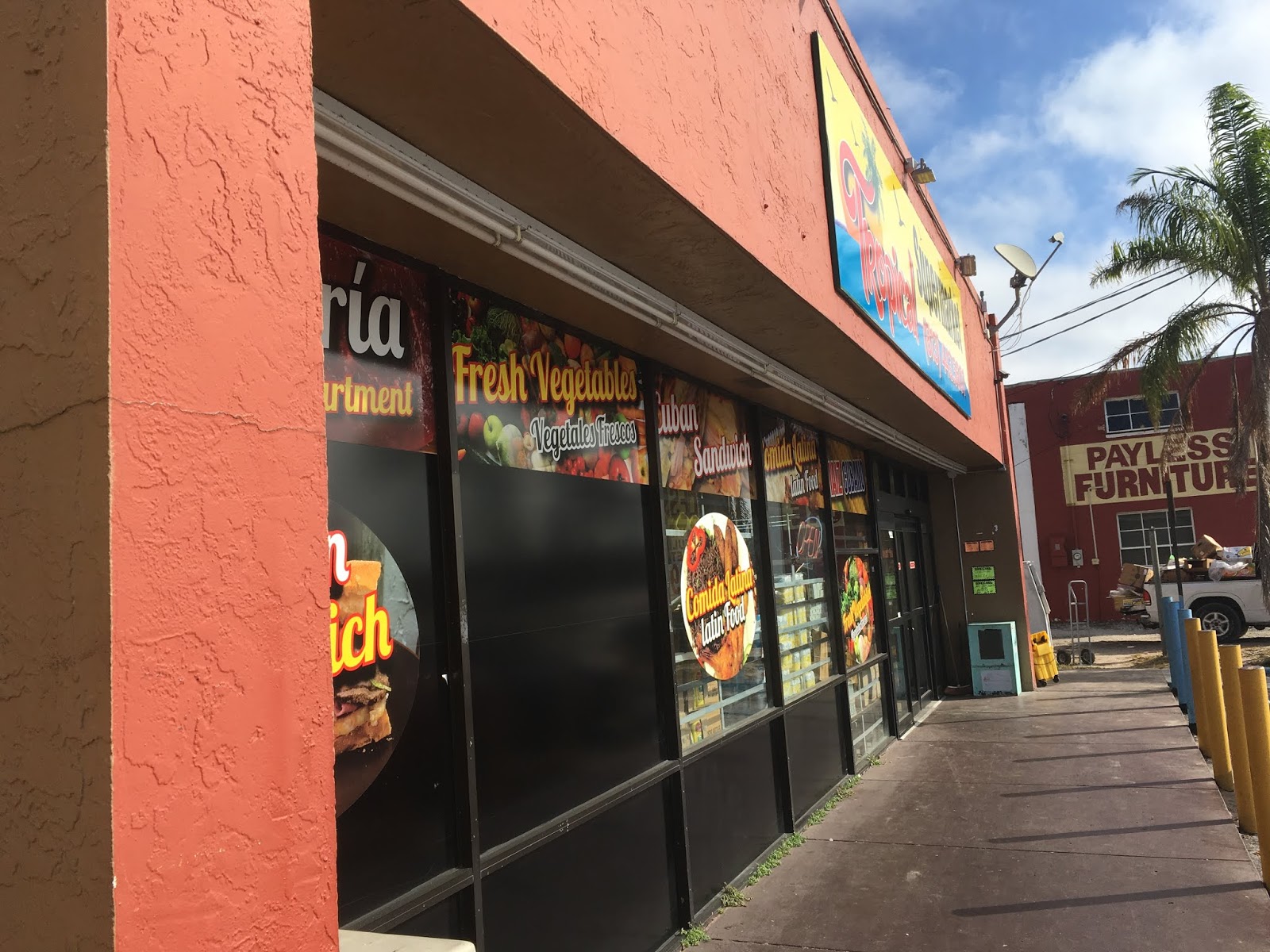 Look Inside Tropical Supermarket Tampa, FL