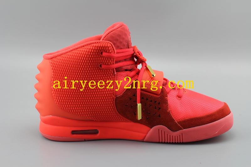 red yeezy 750