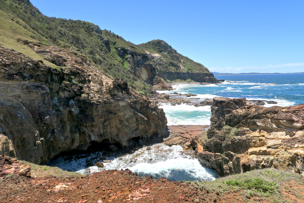 Mountains Diamond Head, NSW, Australia