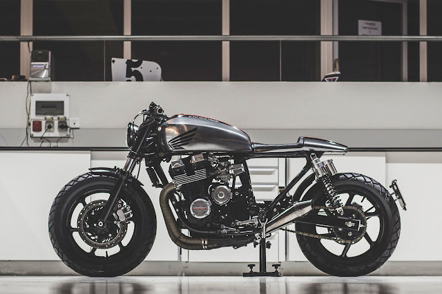 Bare Essentials - Bolt Honda CB750