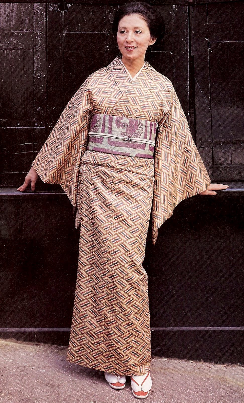 Art Quill Studio The Kimono And Japanese Textile Designs 1 2 Wearable art-quill-studio-the-kimono-and-japanese-textile-designs-1-2-wearable