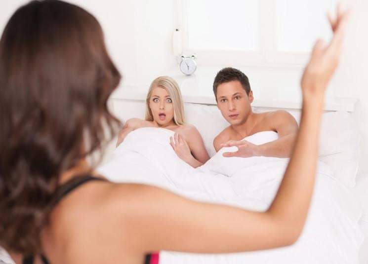 جوزي اتجوز سلفتي اكتشفت ده ليلة دخلتهم الجزء الاول والثاني جوزي اتجوز سلفتي اكتشفت ده ليلة دخلتهم الجزء الاول والثاني