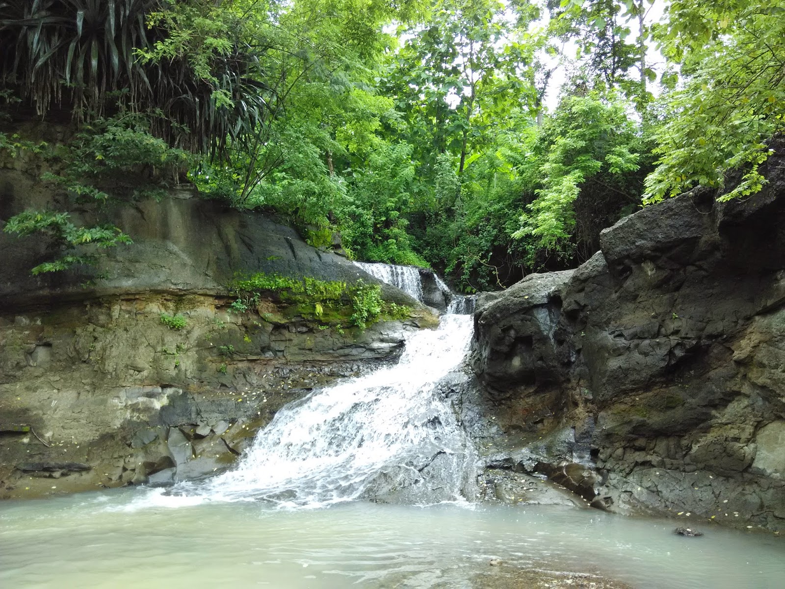 Curug Gede dan Jembatan Gantung Ngoro-Oro Gunung Kidul