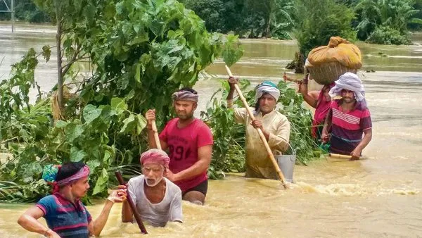 Kerala braces for extremely heavy rains a year after its worst floods, Thiruvananthapuram, News, Pathanamthitta, Alappuzha, kasaragod, Rain, Kerala