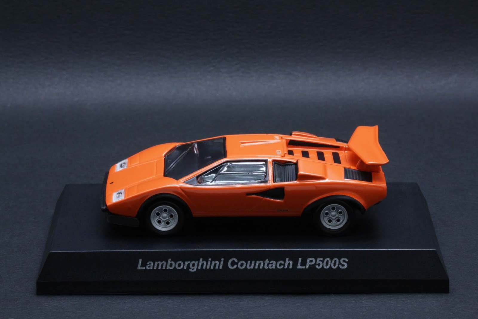 Diecast Hobbist Countach LP500S