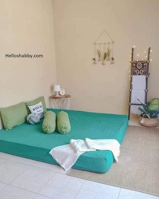 7+ Chic Ways to Style Your Bed on The Floor