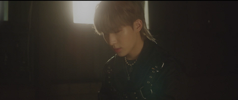 소속사 4번, 활동명 3번 바뀐 가수 | 인스티즈