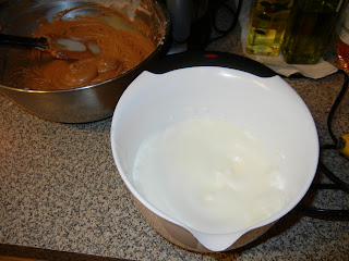 egg whites in a plastic bowl 