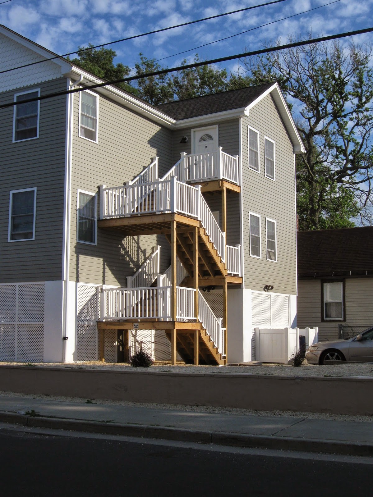Keenbug Tall Houses of Keansburg & Union Beach