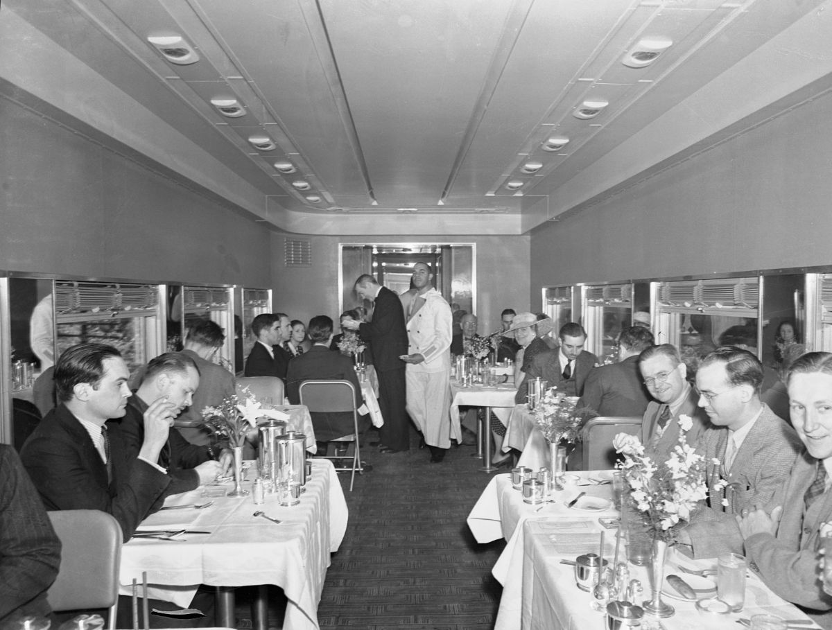 train travel 1940s