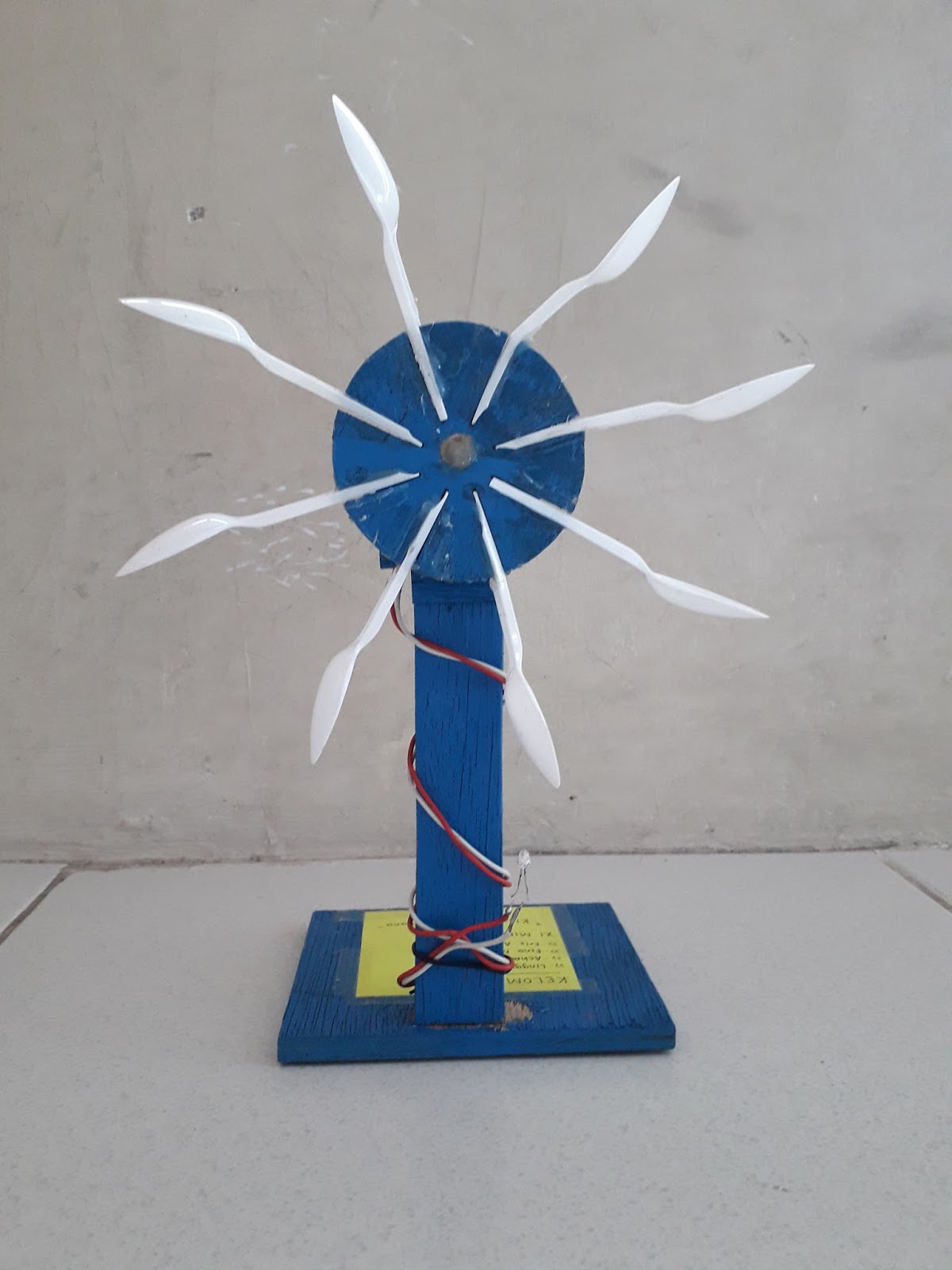 Pembangkit Listrik Sederhana Tenaga Angin